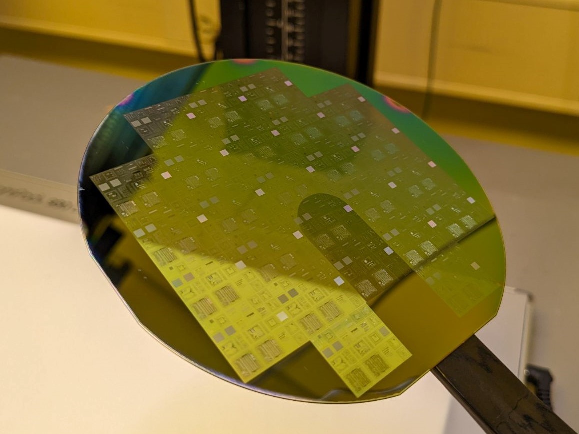 High-Temperature silicon carbide wafer with Ozark IC designed integrated circuits (Photo courtesy of General Electric Aerospace Research Center)